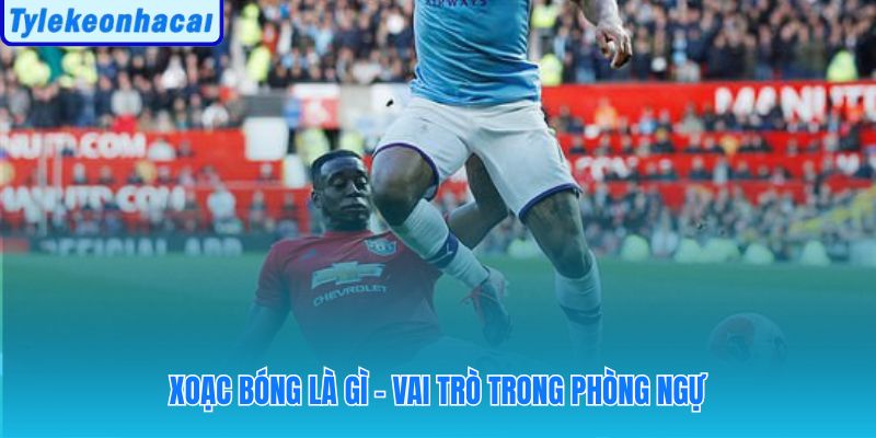 Động tác trượt người cướp banh khi không còn phương án phòng ngự đứng